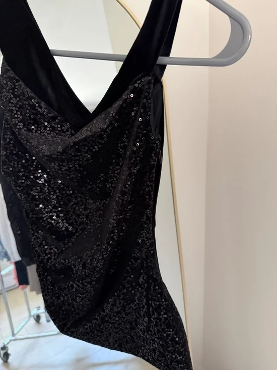 Emporio Armani | Black Sequin Off-Shoulder Blouse | Size 40 - Picture 4 of 6